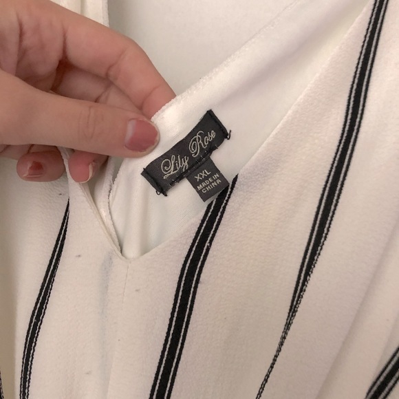 Black and white striped romper with pockets! - Picture 3 of 5